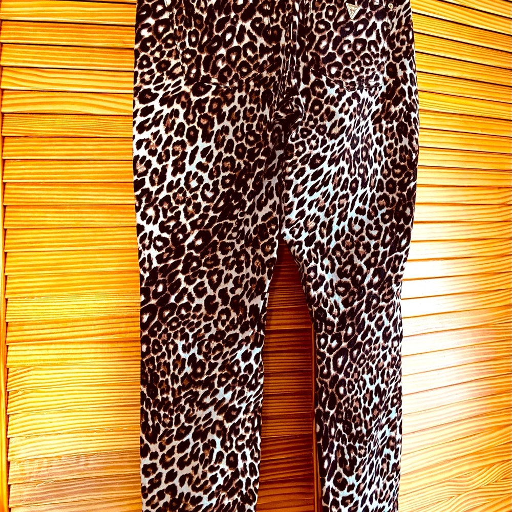 Guess leopard pant 27